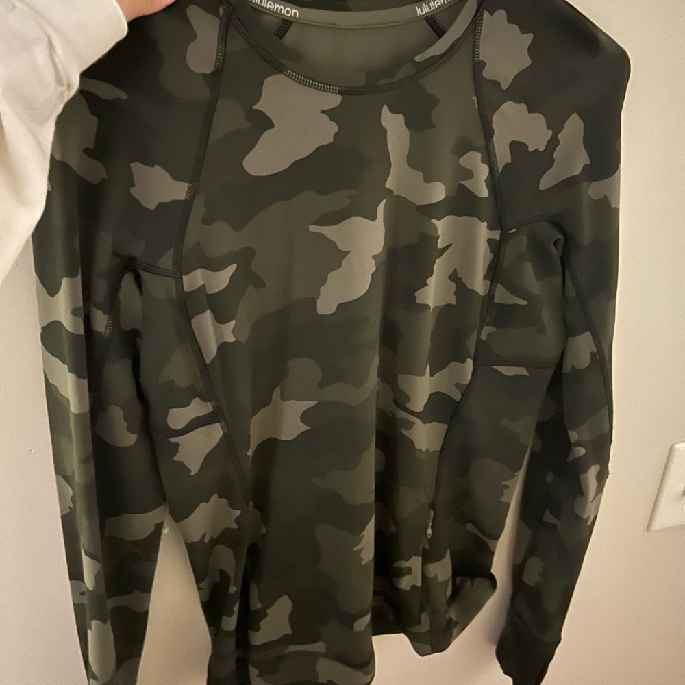 Lululemon Athletica Green Camo Long Sleeve